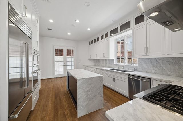 6130 Annapolis Street, Houston, TX 77005