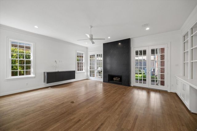 6130 Annapolis Street, Houston, TX 77005