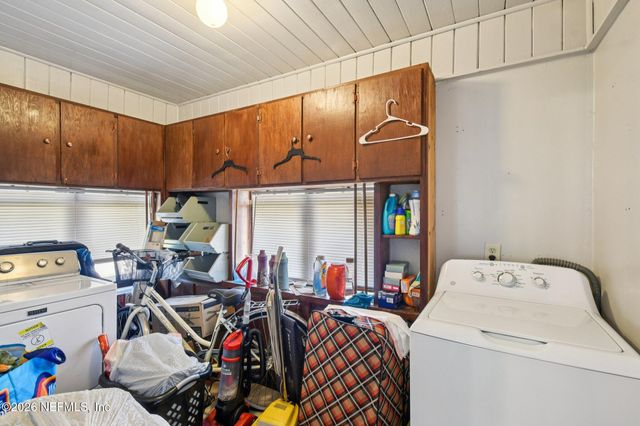 395 DURAY Court, Jacksonville, FL 32208