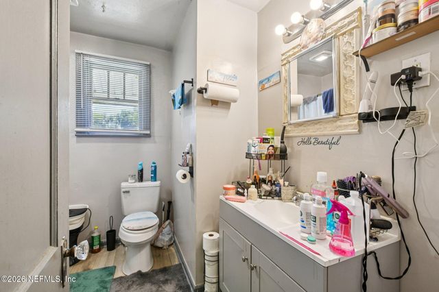 395 DURAY Court, Jacksonville, FL 32208