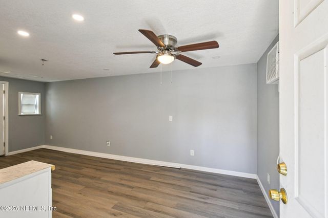 395 DURAY Court, Jacksonville, FL 32208