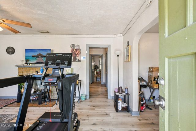 395 DURAY Court, Jacksonville, FL 32208