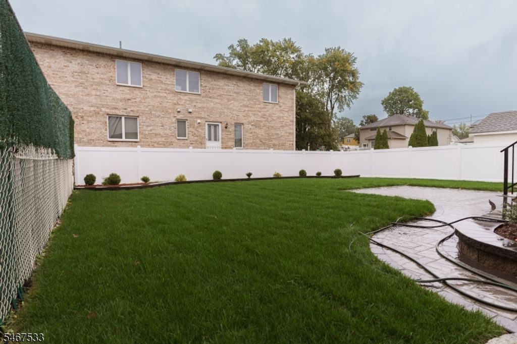 138 5Th St, Saddle Brook Twp., NJ 07663 — photo 4