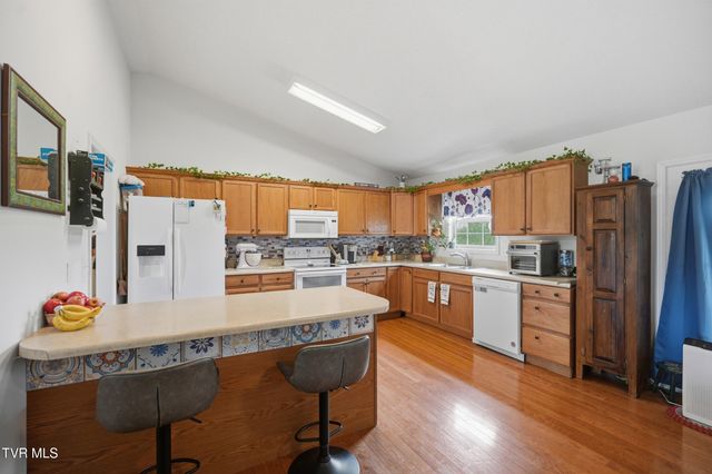 315 Old Embreeville Road, Jonesborough, TN 37659