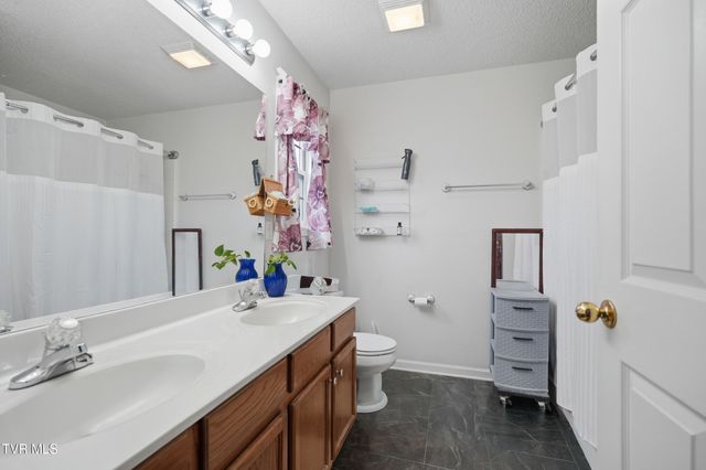 315 Old Embreeville Road, Jonesborough, TN 37659