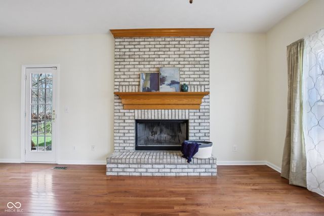 9402 Greenthread Lane, Zionsville, IN 46077