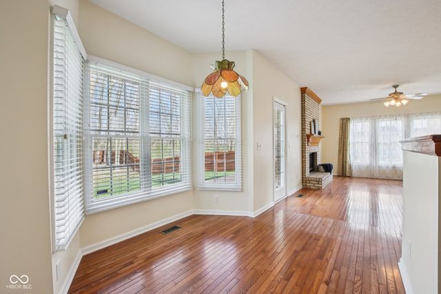 9402 Greenthread Lane, Zionsville, IN 46077