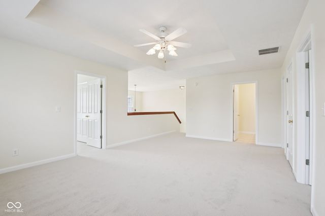 9402 Greenthread Lane, Zionsville, IN 46077