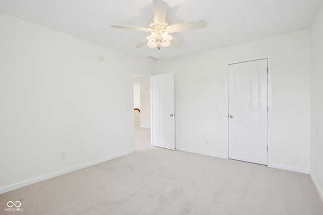 9402 Greenthread Lane, Zionsville, IN 46077