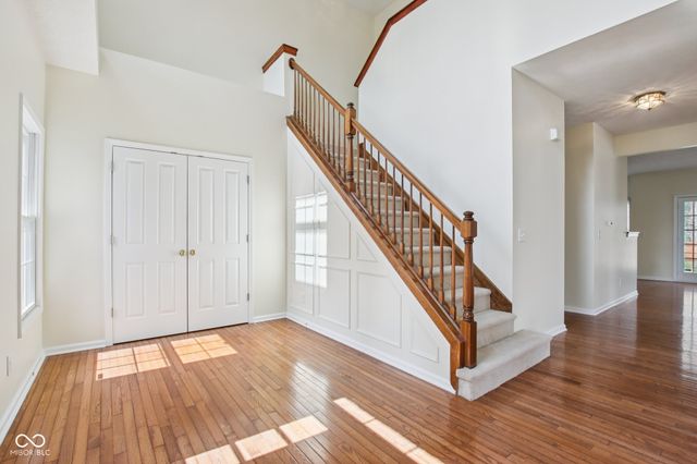 9402 Greenthread Lane, Zionsville, IN 46077