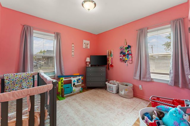 125 N Wisconsin Street, Hobart, IN 46342