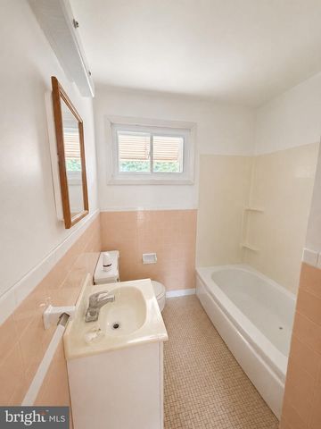 210 FERN AVE, Willow Grove, PA 19090