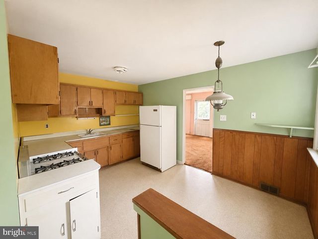 210 FERN AVE, Willow Grove, PA 19090