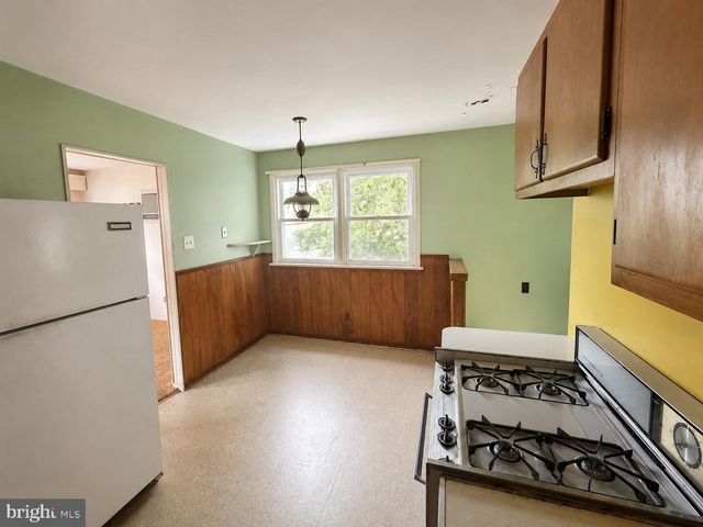 210 FERN AVE, Willow Grove, PA 19090