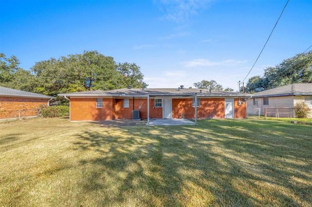 1921 Anderson Avenue, Westlake, LA 70669