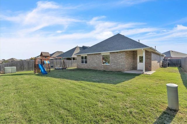 14205 Athens Lane, Yukon, OK 73099