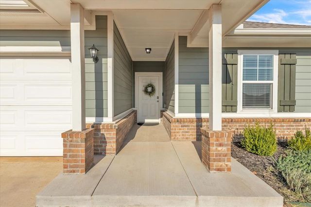 14205 Athens Lane, Yukon, OK 73099