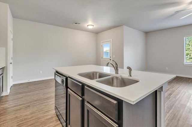 14205 Athens Lane, Yukon, OK 73099