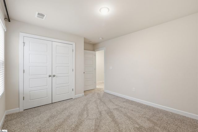 817 Elgon Walk Drive, Fountain Inn, SC 29644