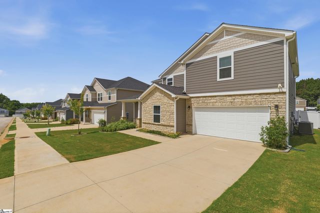817 Elgon Walk Drive, Fountain Inn, SC 29644