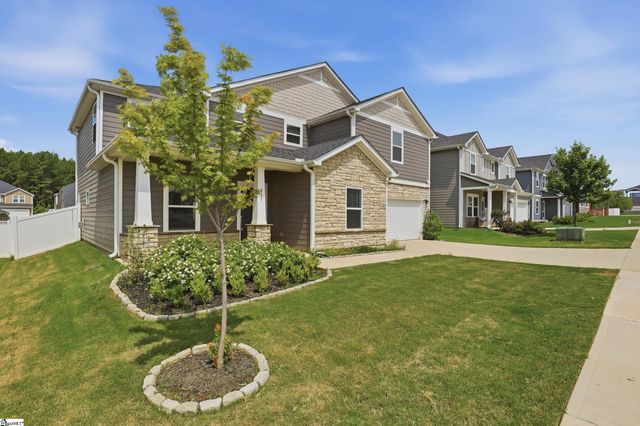 817 Elgon Walk Drive, Fountain Inn, SC 29644