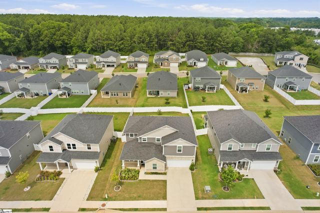 817 Elgon Walk Drive, Fountain Inn, SC 29644