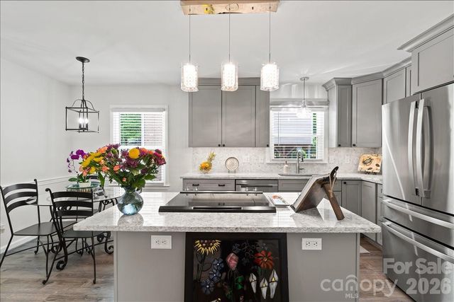 3741 Riverbend Road, Charlotte, NC 28210