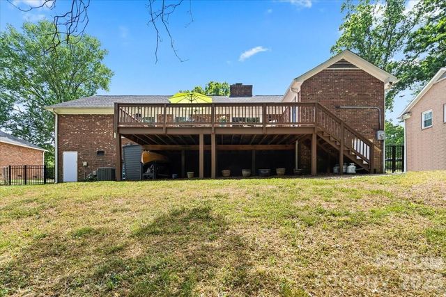 3741 Riverbend Road, Charlotte, NC 28210