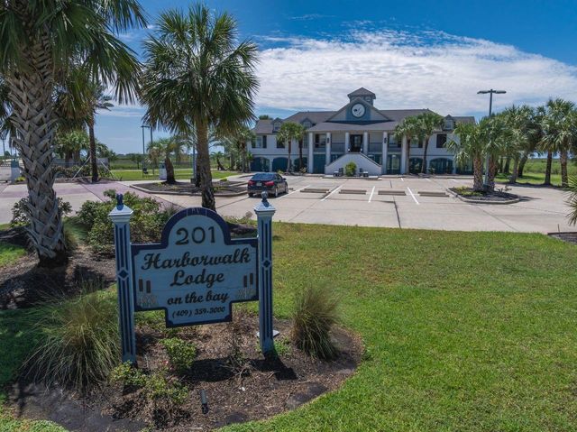 21 Hawkeye, Hitchcock, TX 77563