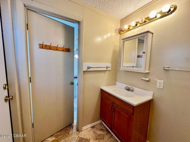 1104 Jacaranda Avenue Apt 1, Daytona Beach, FL 32118