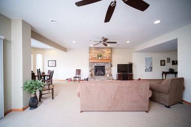 3765 Lakeview Drive 3765, Winnebago, IL 61088