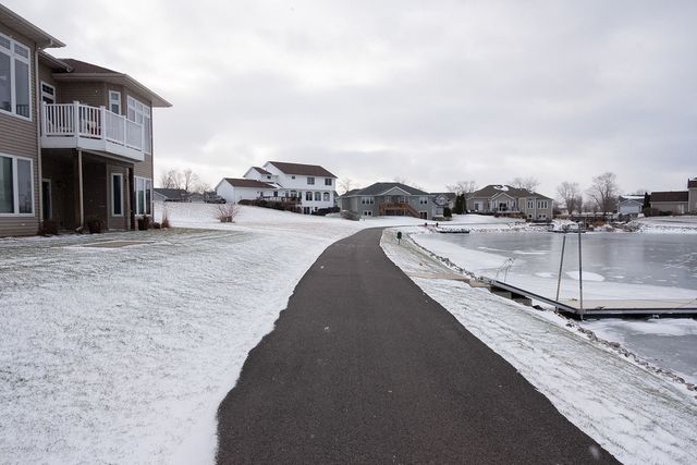 3765 Lakeview Drive 3765, Winnebago, IL 61088