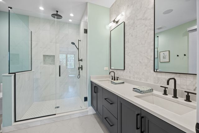 1024 Washington Boulevard 301, Oak Park, IL 60302