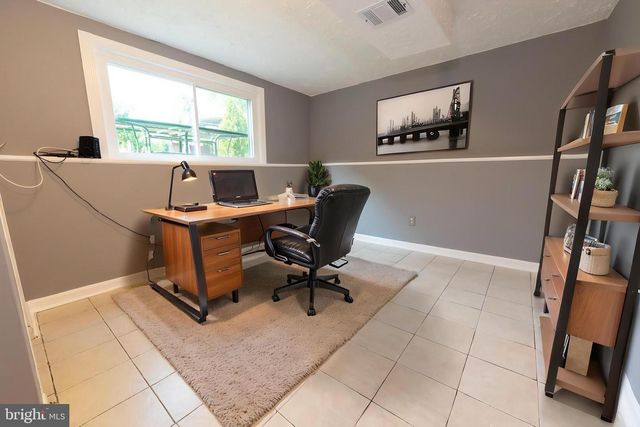 550 LOGAN ST, Frederick, MD 21701