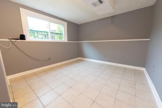550 LOGAN ST, Frederick, MD 21701