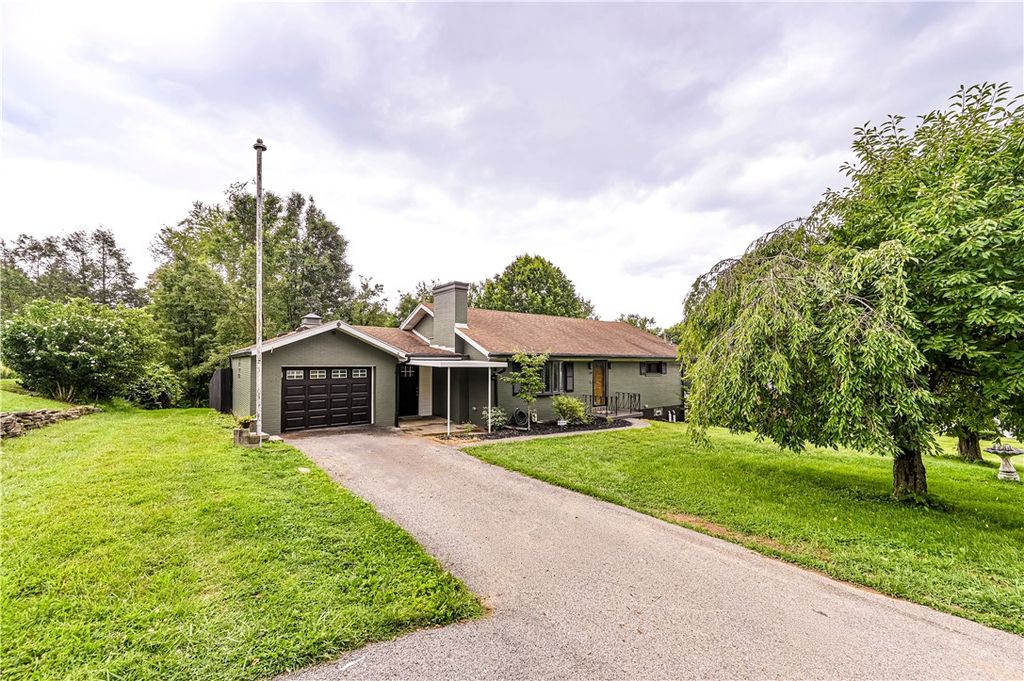 Image 1 of property listing at 139 Maus Road, North Huntingdon, PA 15642