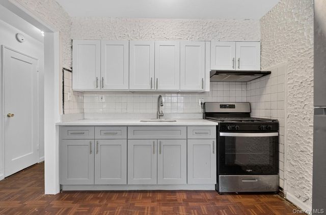 10345 118th Street, Richmond Hill S., NY 11419