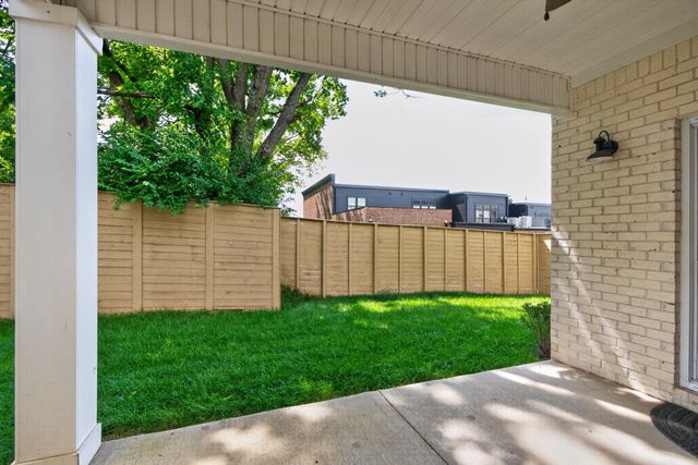 4246 Captains Court, Lexington, KY 40513