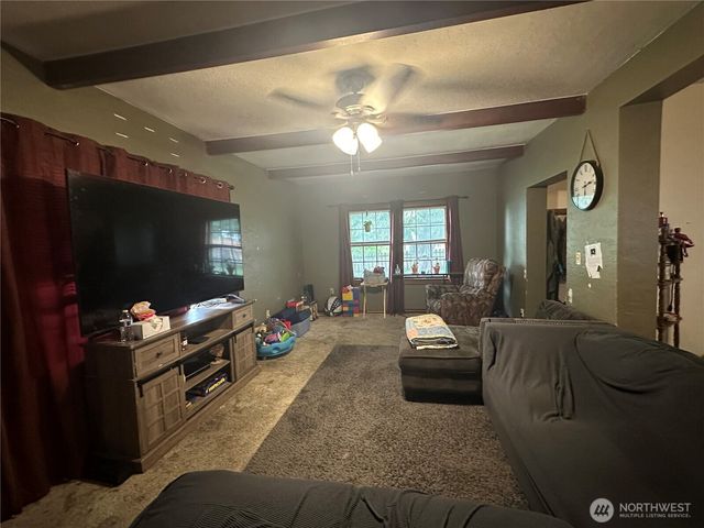 216 127th Street E, Tacoma, WA 98445