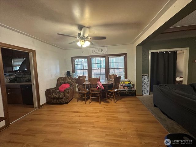 216 127th Street E, Tacoma, WA 98445