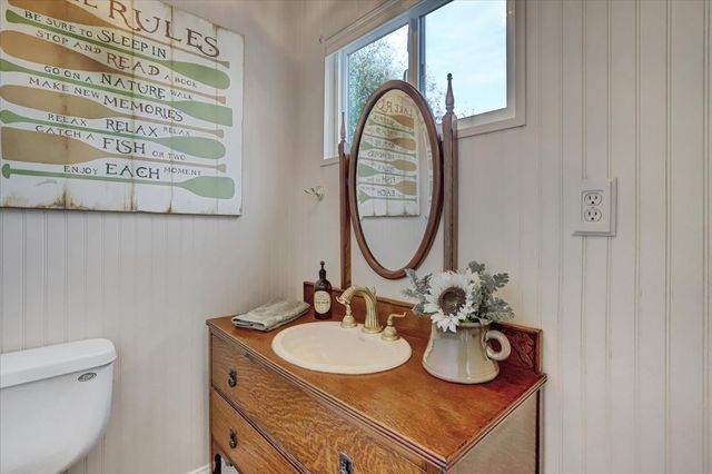 12025 Wanderer Rd, Auburn, CA 95602