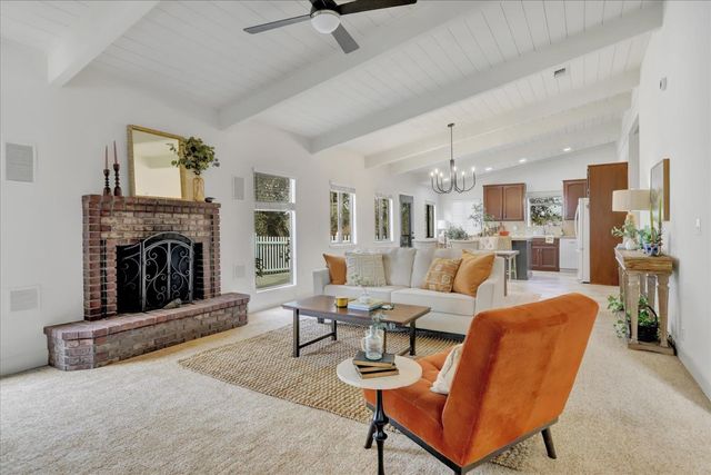 12025 Wanderer Rd, Auburn, CA 95602