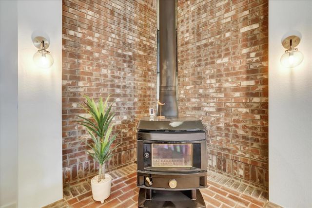 12025 Wanderer Rd, Auburn, CA 95602