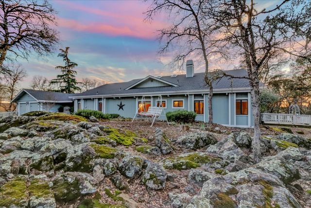 12025 Wanderer Rd, Auburn, CA 95602