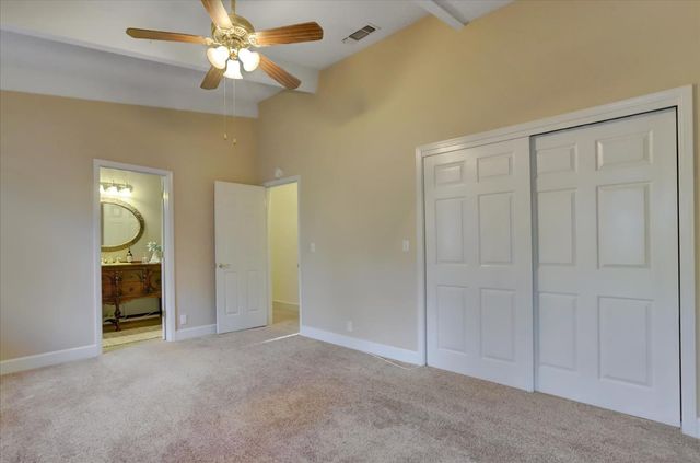 12025 Wanderer Rd, Auburn, CA 95602