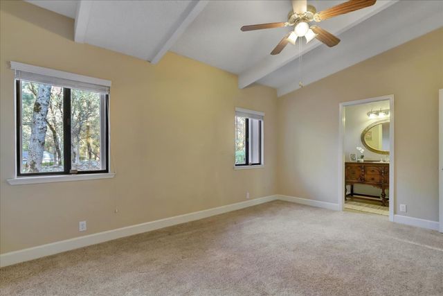 12025 Wanderer Rd, Auburn, CA 95602