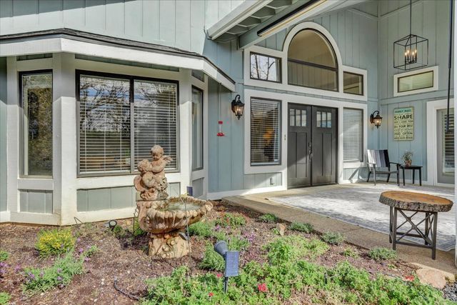 12025 Wanderer Rd, Auburn, CA 95602