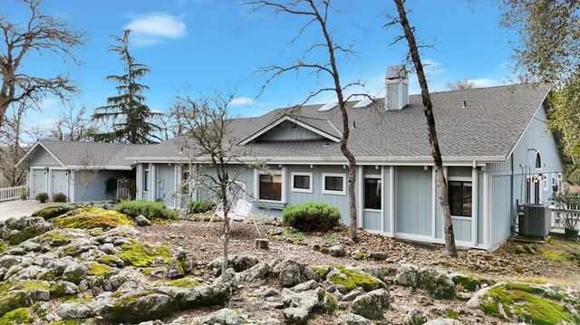 12025 Wanderer Rd, Auburn, CA 95602