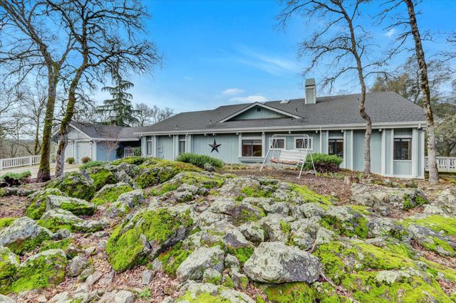 12025 Wanderer Rd, Auburn, CA 95602