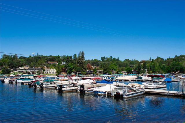 12025 Wanderer Rd, Auburn, CA 95602